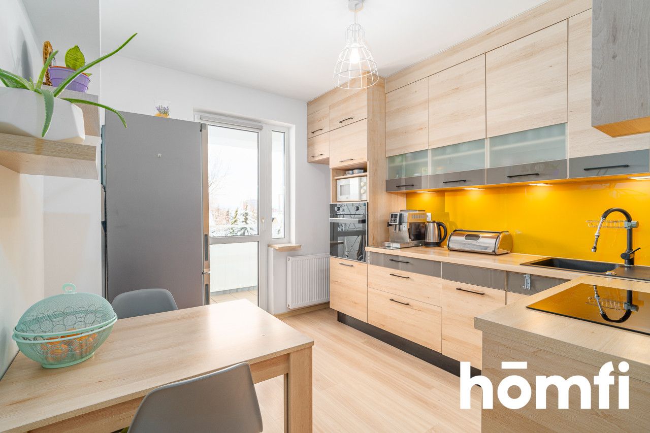 3-room apartment, Jana Pawła II Housing Estate, large balcony - Apartment - Sale - Nowy Sącz, Kaduk