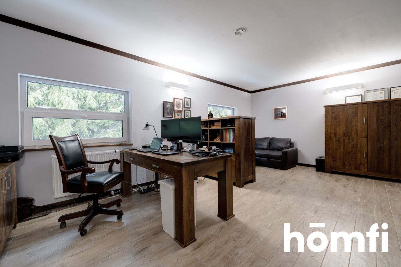 Exceptional Estate with Space for an Equestrian Center - Дім - Продаж - Przysuski, Wieniawa / Koryciska