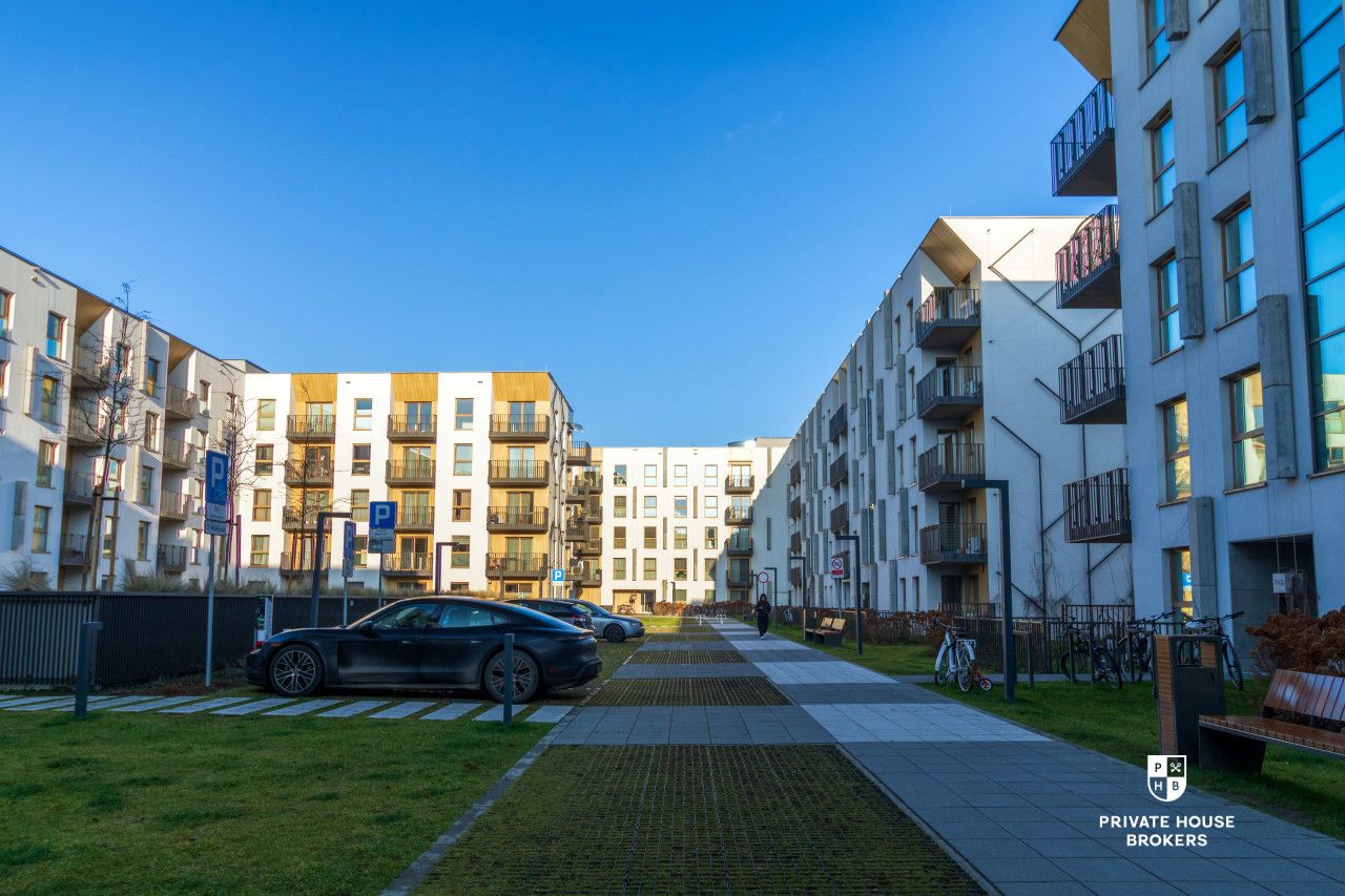 Apartment for sale in perfect location - Stanisława Lema street - 2 or 3 rooms - Apartment - Sale - Kraków, Nowa Huta / Czyżyny