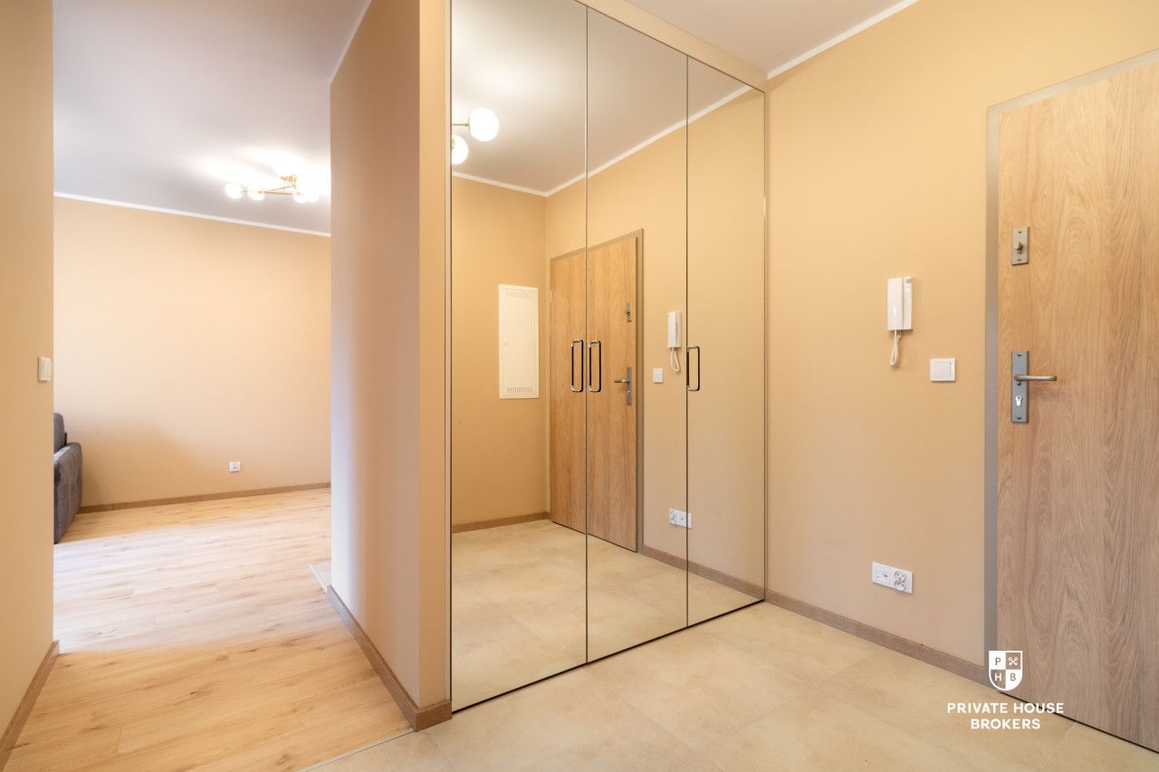 Apartment for sale in perfect location - Stanisława Lema street - 2 or 3 rooms - Apartment - Sale - Kraków, Nowa Huta / Czyżyny