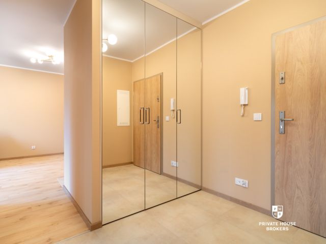 Mieszkanie na sprzedaż w doskonałej lokalizacji - Stanisława Lema - 2 lub 3 pokoje - Mieszkanie - Sprzedaż - Kraków, Nowa Huta / Czyżyny