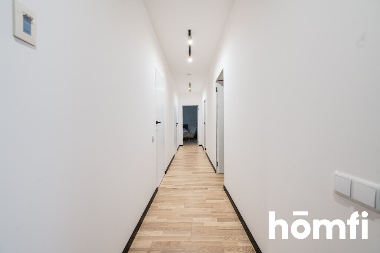 HOUSE WITH ITS OWN WATER 5100M2 OF PRIVATE SPACE - Дім - Продаж - Radom, Długojów Górny