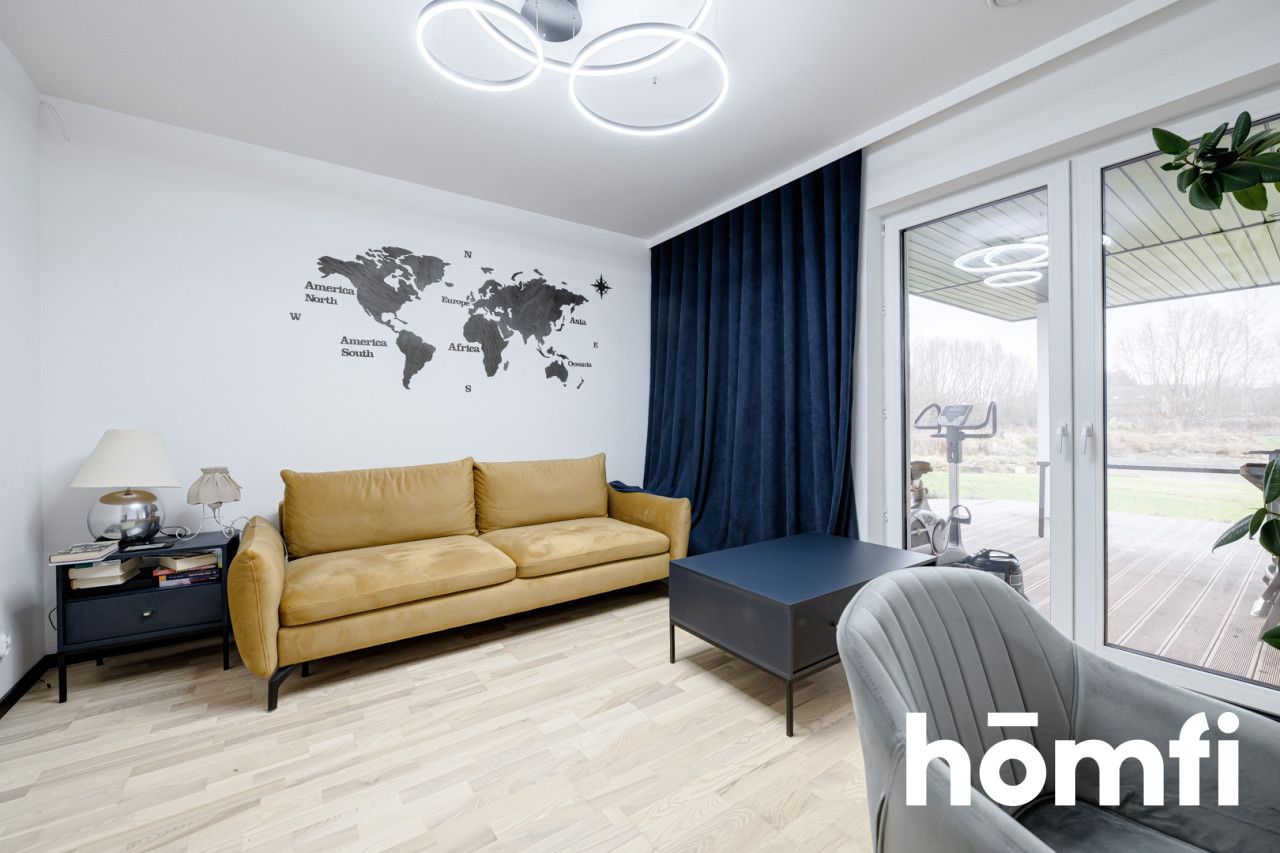 HOUSE WITH ITS OWN WATER 5100M2 OF PRIVATE SPACE - Дім - Продаж - Radom, Długojów Górny