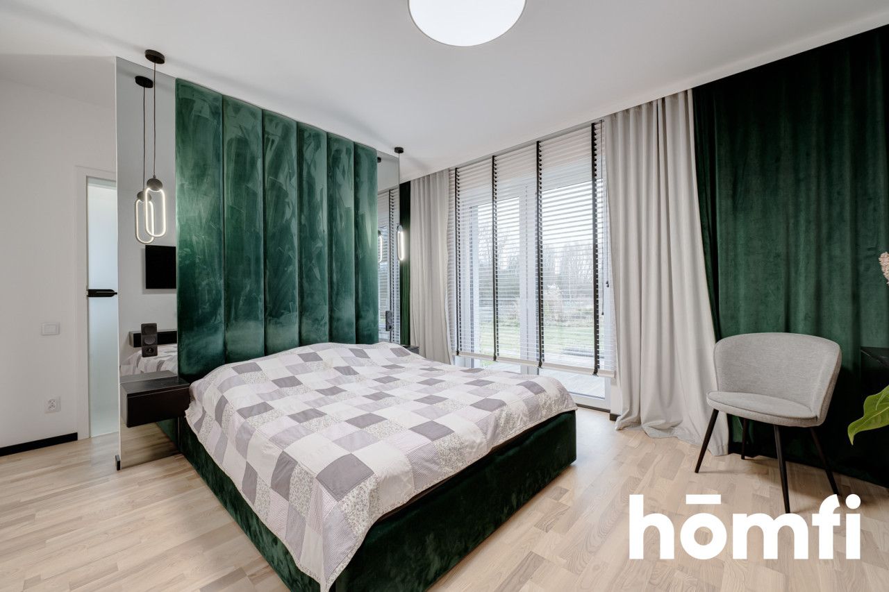 HOUSE WITH ITS OWN WATER 5100M2 OF PRIVATE SPACE - Дім - Продаж - Radom, Długojów Górny