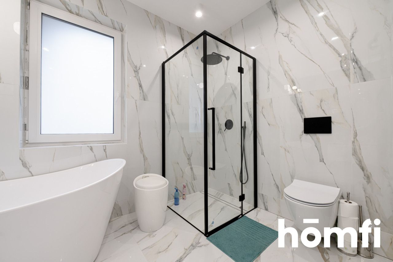 HOUSE WITH ITS OWN WATER 5100M2 OF PRIVATE SPACE - Дім - Продаж - Radom, Długojów Górny