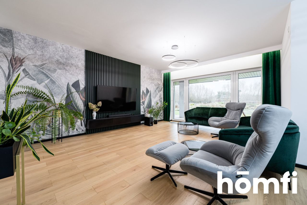 HOUSE WITH ITS OWN WATER 5100M2 OF PRIVATE SPACE - House - Sale - Radom, Długojów Górny