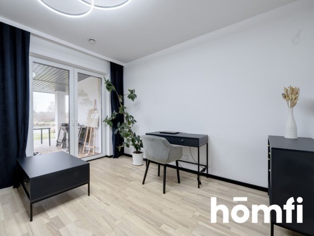 HOUSE WITH ITS OWN WATER 5100M2 OF PRIVATE SPACE - Дім - Продаж - Radom, Długojów Górny