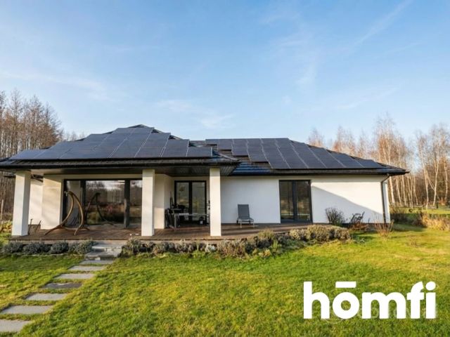 DOM Z WŁASNYM AKWENEM 5100M2 PRYWATNEJ PRZESTRZENI - Dom - Sprzedaż - Radom, Długojów Górny