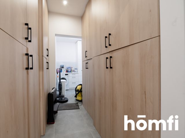 HOUSE WITH ITS OWN WATER 5100M2 OF PRIVATE SPACE - Дім - Продаж - Radom, Długojów Górny