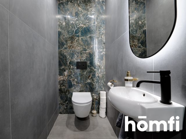 HOUSE WITH ITS OWN WATER 5100M2 OF PRIVATE SPACE - Дім - Продаж - Radom, Długojów Górny