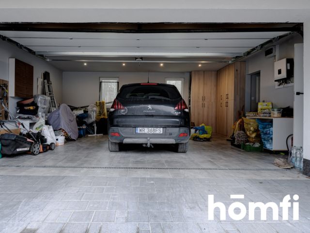 HOUSE WITH ITS OWN WATER 5100M2 OF PRIVATE SPACE - Дім - Продаж - Radom, Długojów Górny