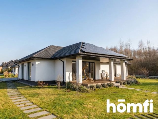 DOM Z WŁASNYM AKWENEM 5100M2 PRYWATNEJ PRZESTRZENI - Dom - Sprzedaż - Radom, Długojów Górny