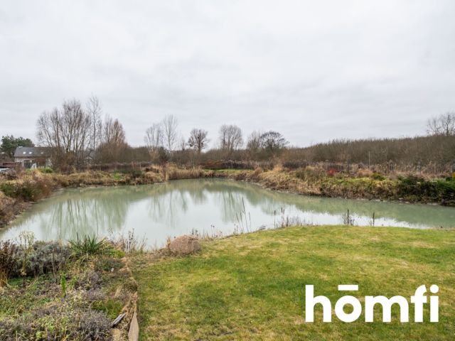 HOUSE WITH ITS OWN WATER 5100M2 OF PRIVATE SPACE - Дім - Продаж - Radom, Długojów Górny