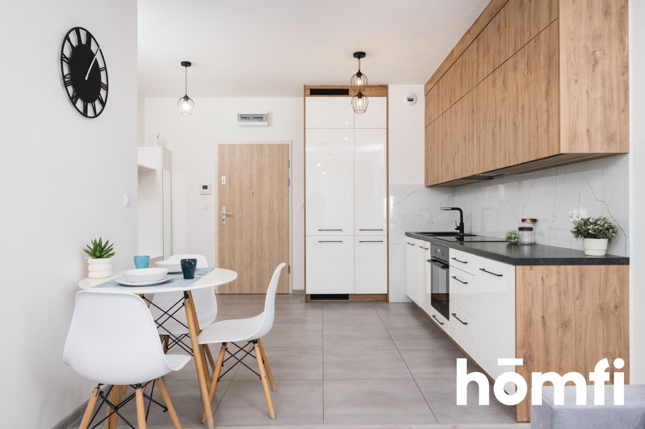 NA WYNAJEM DWUPOKOJOWE MIESZKANIE Z DUŻYM ANEKSEM KUCHENNYM I BALKONEM/ ŁOBZÓW/ KROWODRZA/ BRONOWICE/ ARMII KRAJOWEJ/ AGH/ UJ/ PK - Mieszkanie - Wynajem - Kraków, Krowodrza / Bronowice