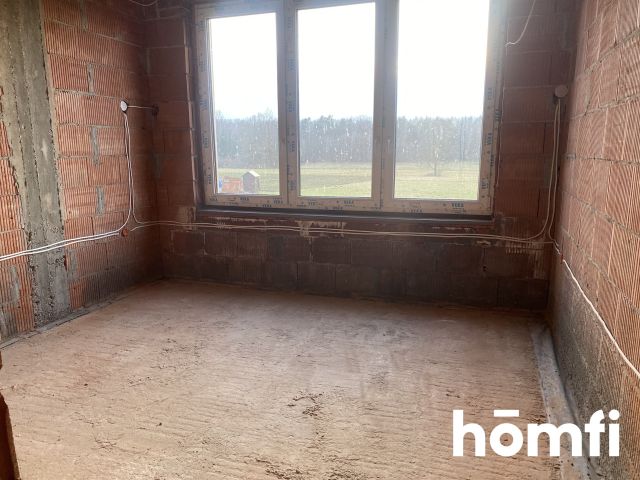 BEAUTIFUL SPACIOUS HOUSE WITH A VERY LARGE PLOT LOCATION - Дім - Продаж - Kielecki, Morawica / Chmielowice