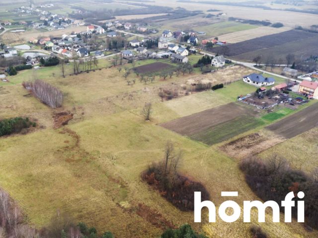 BEAUTIFUL SPACIOUS HOUSE WITH A VERY LARGE PLOT LOCATION - Дім - Продаж - Kielecki, Morawica / Chmielowice