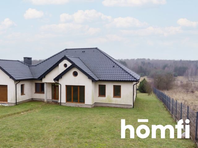 BEAUTIFUL SPACIOUS HOUSE WITH A VERY LARGE PLOT LOCATION - Дім - Продаж - Kielecki, Morawica / Chmielowice
