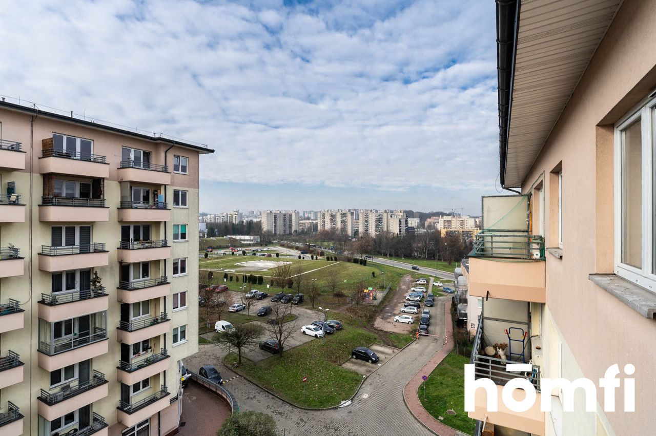 3 pokoje, drewniany parkiet, balkon - Mieszkanie - Sprzedaż - Kraków, Nowa Huta