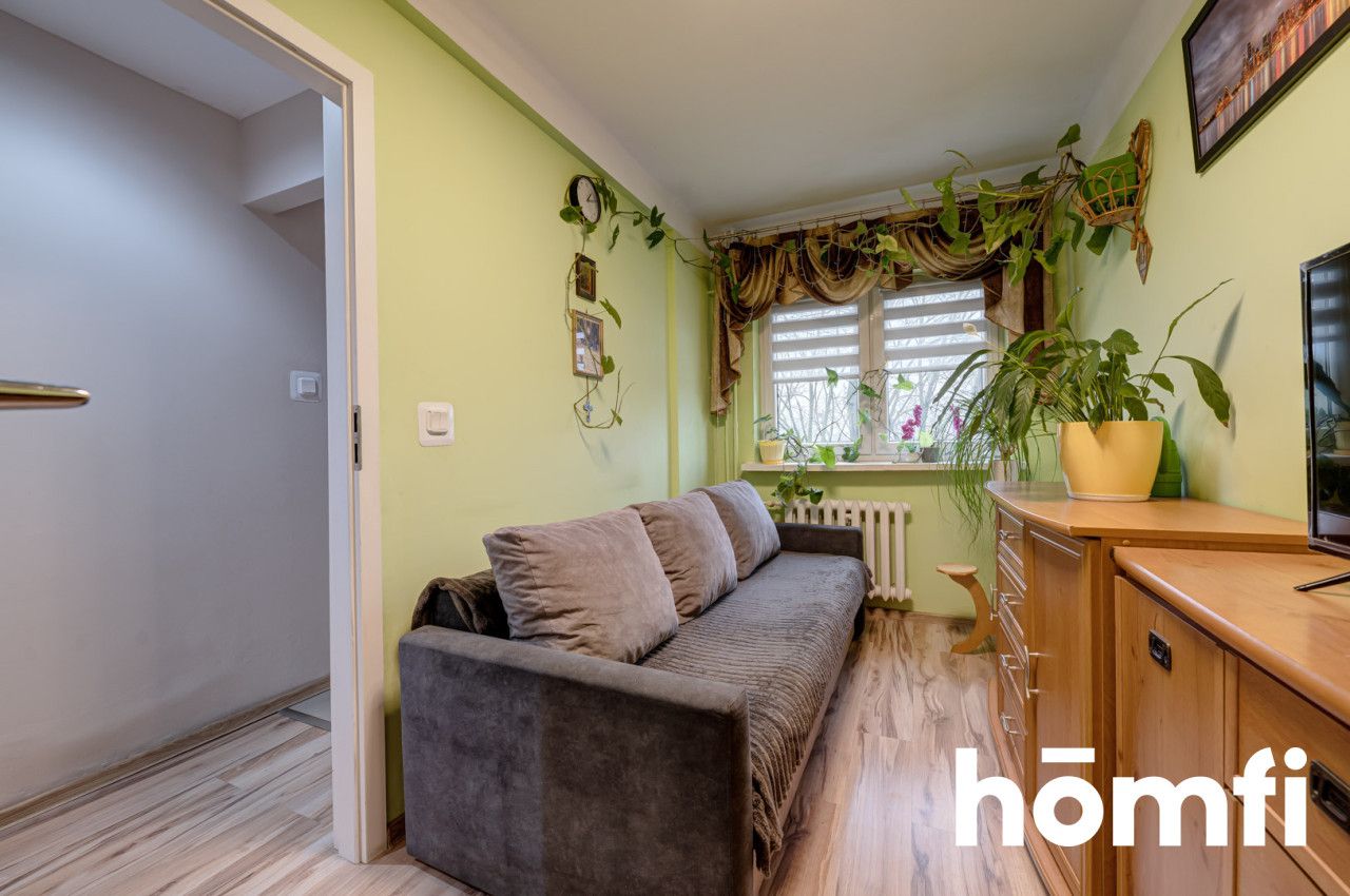 A well-kept and cozy threeroom apartment - Квартира - Продаж - Radom, Os. XV-lecia