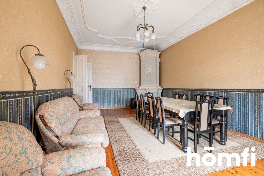 Stylish 117.8 m² Home with Original Stucco & Tiled Stove - Квартира - Продаж - Łódź, Śródmieście