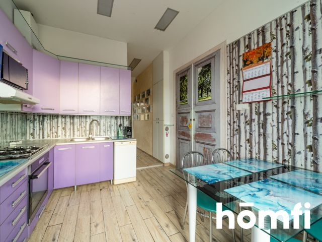 Stylish 117.8 m² Home with Original Stucco & Tiled Stove - Apartment - Sale - Łódź, Śródmieście