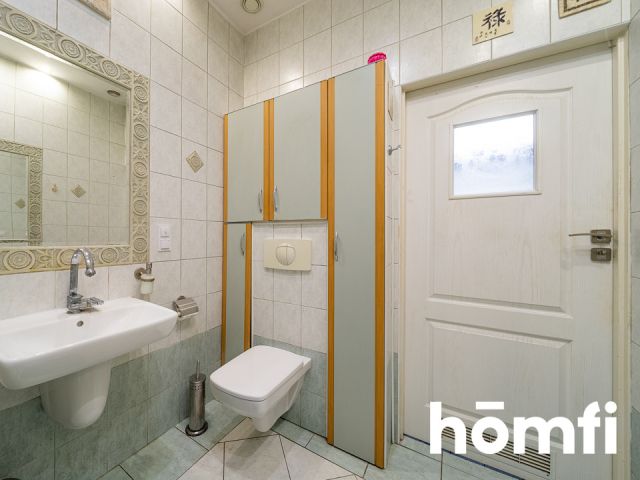 Stylish 117.8 m² Home with Original Stucco & Tiled Stove - Квартира - Продаж - Łódź, Śródmieście