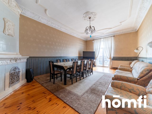 Stylish 117.8 m² Home with Original Stucco & Tiled Stove - Apartment - Sale - Łódź, Śródmieście