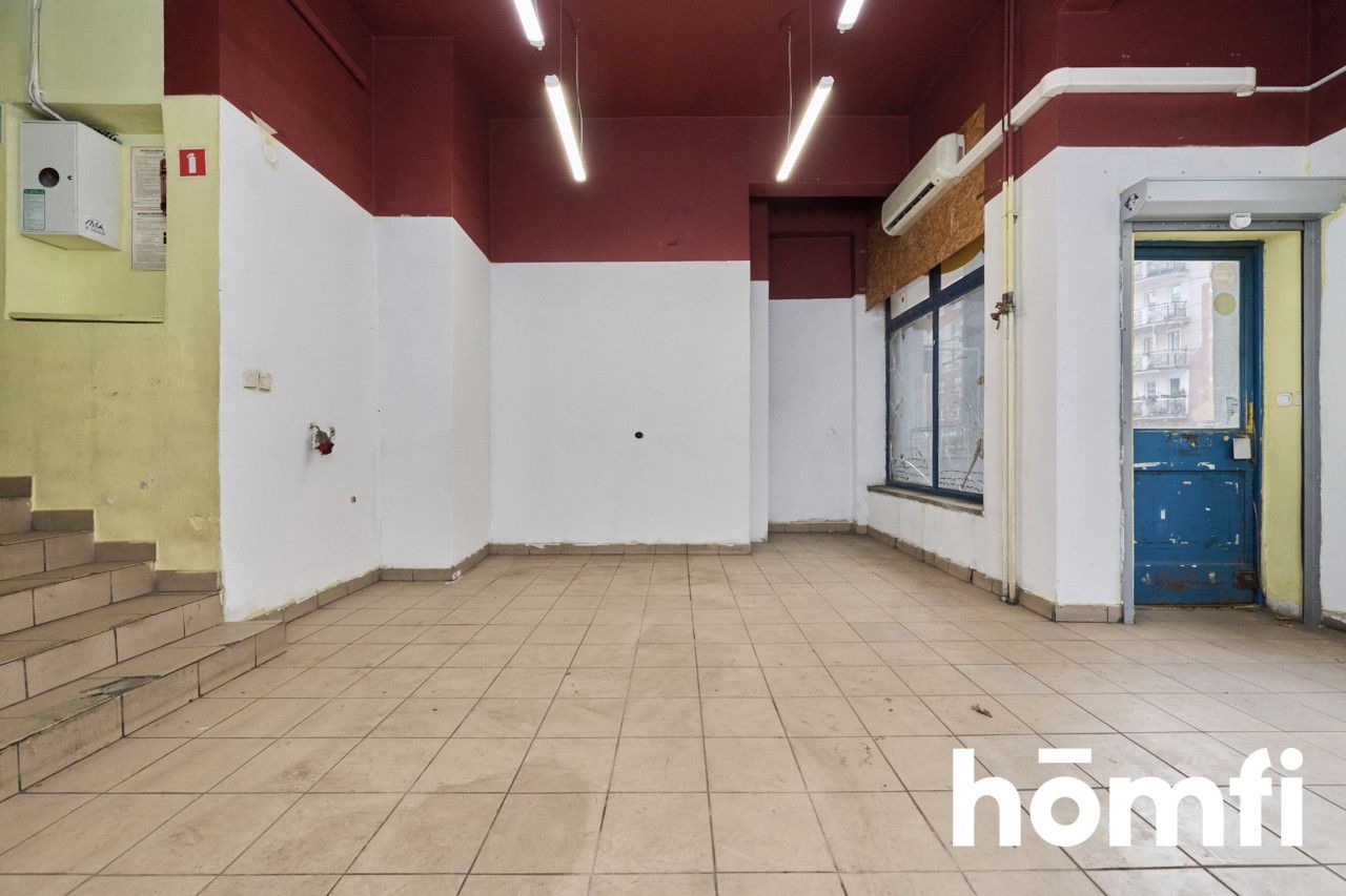 64 m2 premises with a display window, requiring renovation - Traugutta Street - Комерційне приміщення - Продаж - Wrocław, Krzyki
