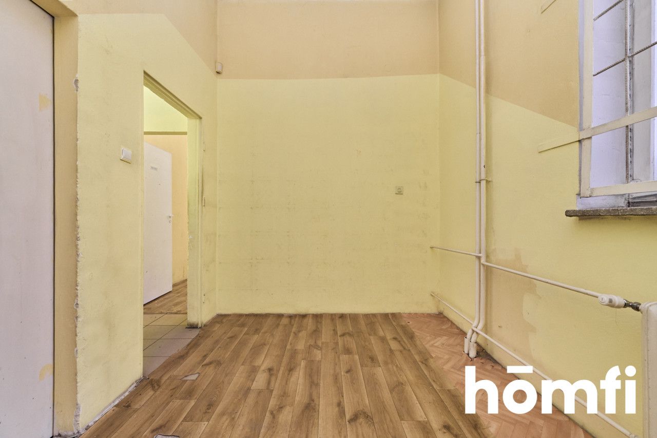 64 m2 premises with a display window, requiring renovation - Traugutta Street - Комерційне приміщення - Продаж - Wrocław, Krzyki