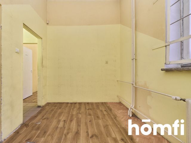 64 m2 premises with a display window, requiring renovation - Traugutta Street - Commercial premises - Sale - Wrocław, Krzyki