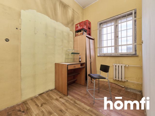 64 m2 premises with a display window, requiring renovation - Traugutta Street - Commercial premises - Sale - Wrocław, Krzyki