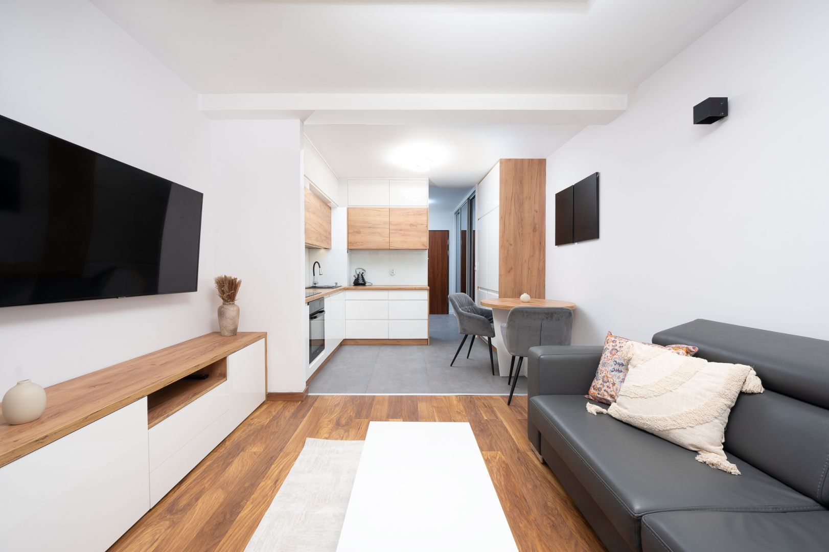 Two-room apartment | balcony | ready to move-in - Квартира - Продаж - Kraków, Podgórze / Bieżanów-Prokocim