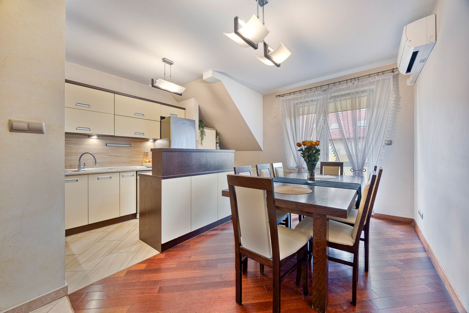 Klimatyzacja, 2 balkony, piwnica– promocyjna cena! - Mieszkanie - Wynajem - Rzeszów, Zalesie