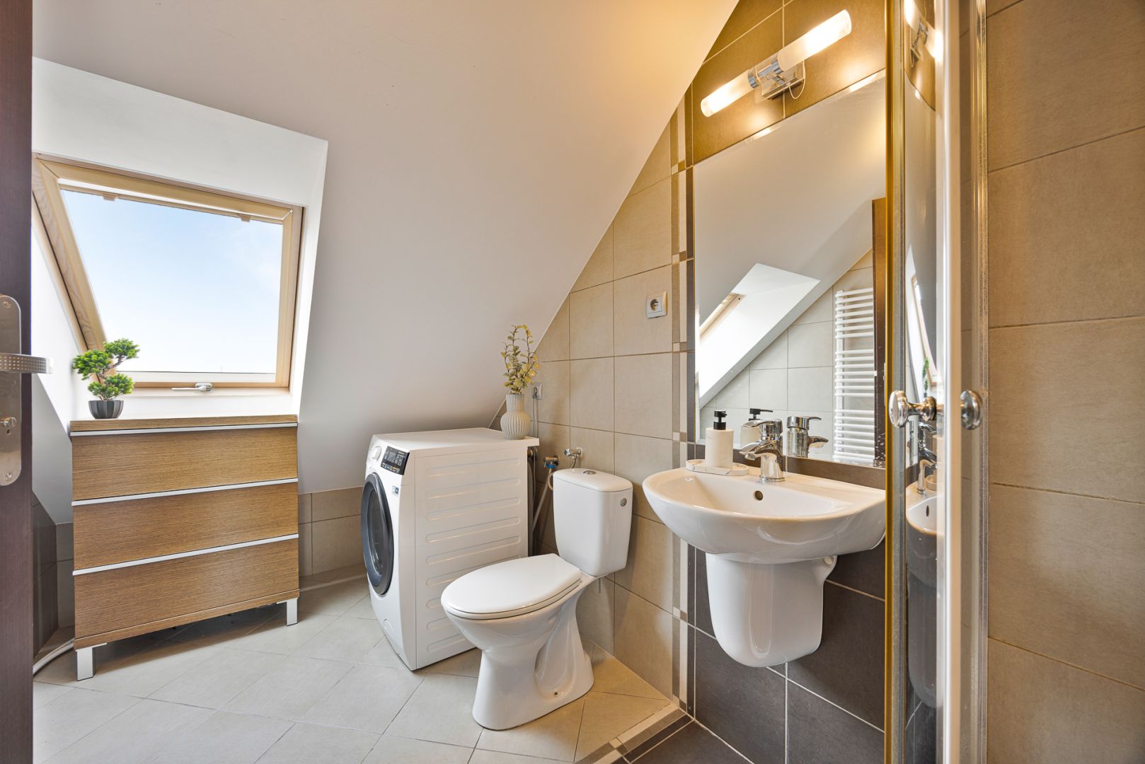 Klimatyzacja, 2 balkony, piwnica– promocyjna cena! - Mieszkanie - Wynajem - Rzeszów, Zalesie