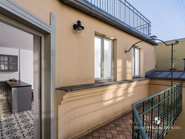 95 m² Apartment in a Renovated Historic Building (2019) | Old Town | Galeria Krakowska - Apartment - Rent - Kraków, Śródmieście / Stare Miasto