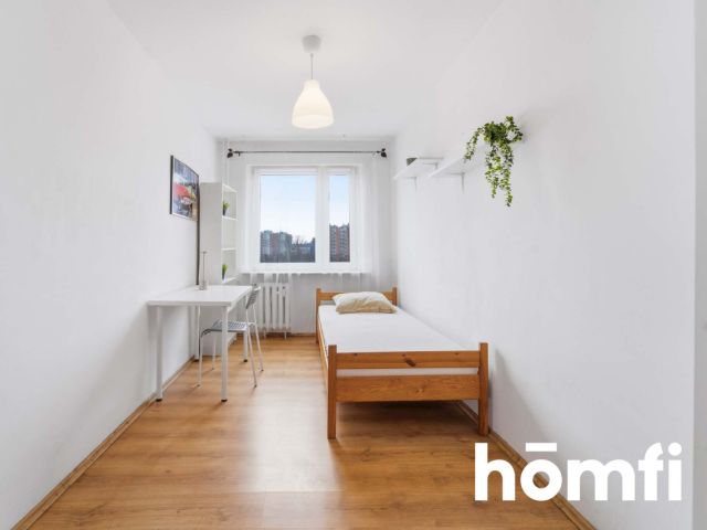 Large 4-Room Flat | 67 m² | Balcony | Three Ponds Area - Apartment - Rent - Katowice, os. Paderewskiego