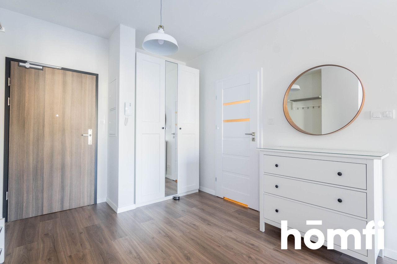 Comfortable 2 rooms by metro with a garage - Apartment - Rent - Warszawa, Wola