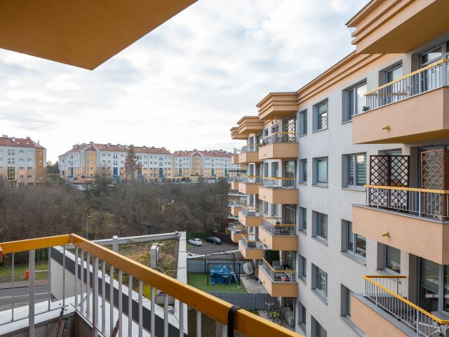 Na sprzedaż - 3 pokoje 66m2 - ul. Reduta, Prądnik Czerwony - Mieszkanie - Sprzedaż - Kraków, Śródmieście / Prądnik Czerwony