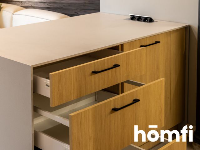 Industrial-Style Loft Apartment in D77, Prime Location by Manufaktura - Квартира - Продаж - Łódź, Bałuty