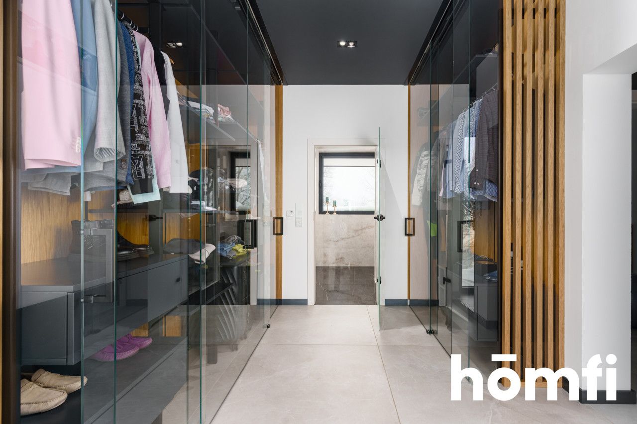 Suburban residence with a lake view - Дім - Продаж - Kartuski, Żukowo / Chwaszczyno