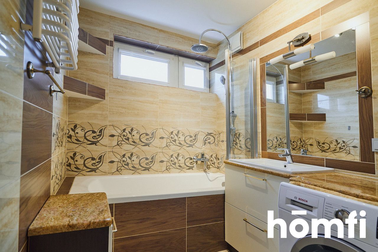 A spacious and functional four-room apartment with a total area of 77 m² - Apartment - Sale - Zamość