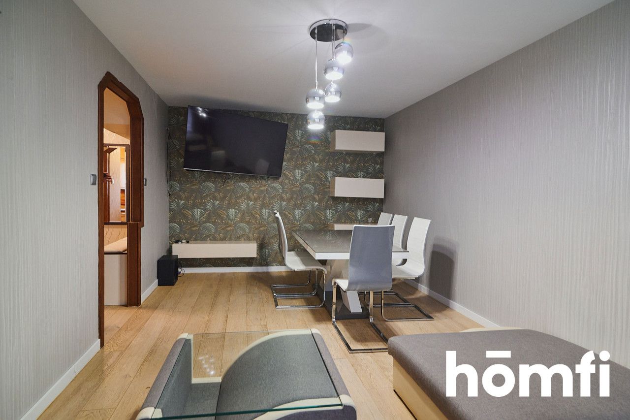 A spacious and functional four-room apartment with a total area of 77 m² - Apartment - Sale - Zamość