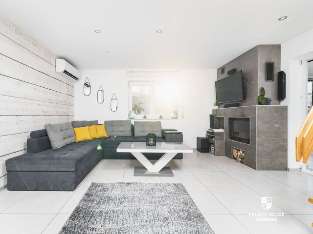 Unique property with a swimming pool | Lubaszowa - House - Sale - Tarnowski, Tuchów / Lubaszowa