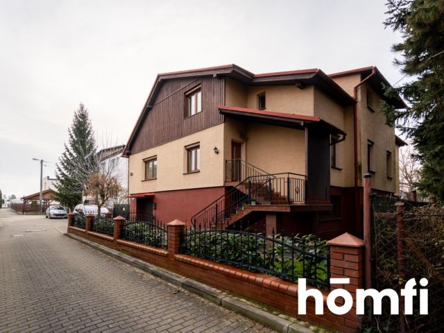 Trzykondygnacyjny dom z potencjałem w Nysie - Dom - Sprzedaż - Nyski, Nysa