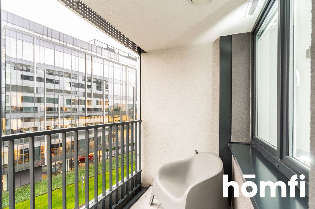 FOR RENT! APARTMENT WITH A VIEW OF THE FORUM HOTEL IN THE MODERN BARSKA 69 DEVELOPMENT - Apartment - Rent - Kraków, Podgórze / Dębniki