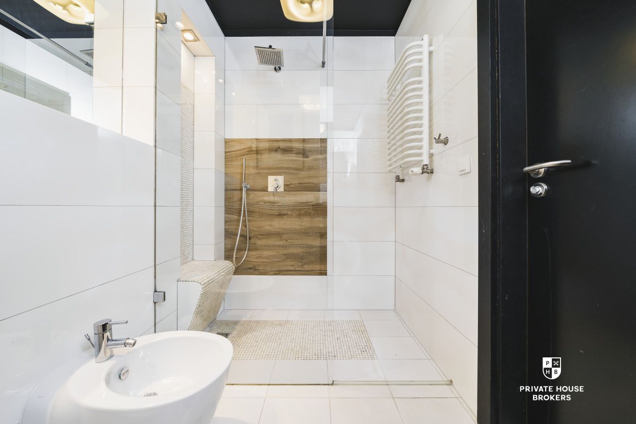 Spacious studio flat at Piwna street - Apartment - Rent - Kraków, Podgórze