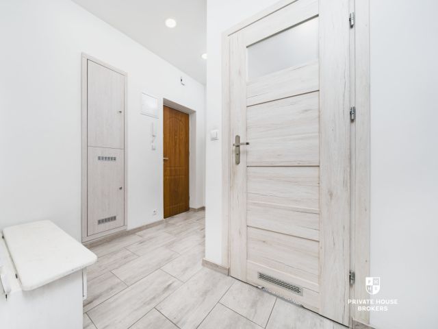 Comfortable 2-room apartment 36m² with balcony, Nowa Huta - Apartment - Sale - Kraków, Nowa Huta