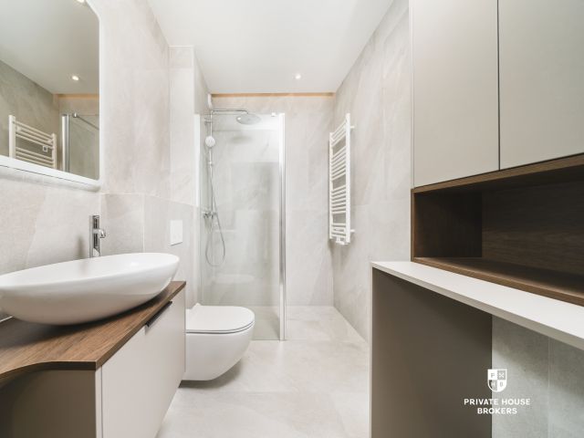 Apartment finished in high standard in perfect location - Kościuszki - Квартира - Продаж - Kraków, Krowodrza / Półwsie Zwierzynieckie