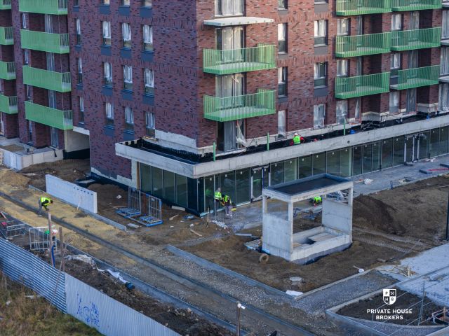 Narożny lokal handlowo- usługowy Centralna 49 mkw - Lokal użytkowy - Wynajem - Kraków, Nowa Huta