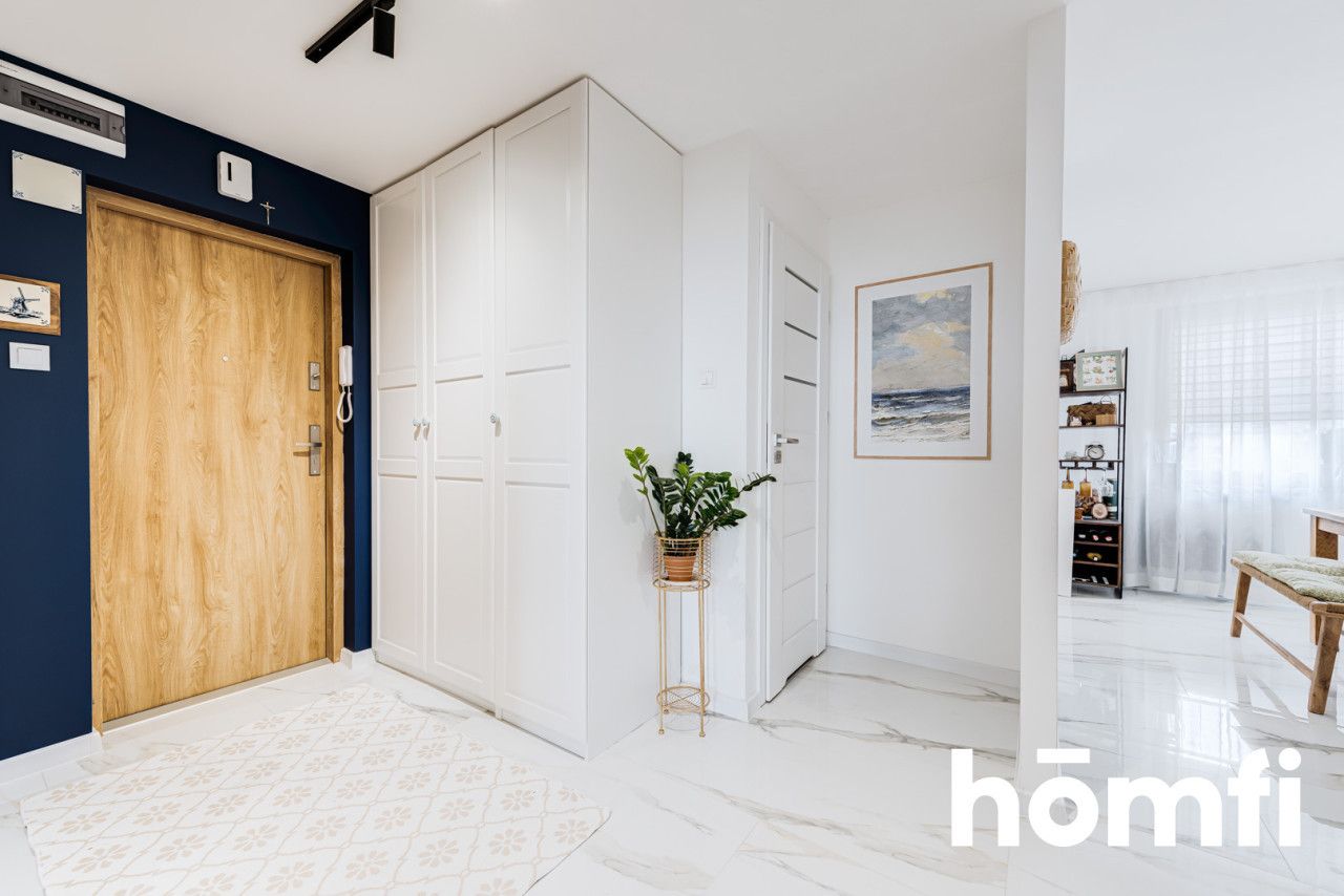 Large apartment after general renovation - Apartment - Sale - Radom, Gołębiów II